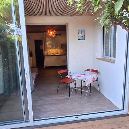 Studio Confortable Au Calme Proche Du Port Et De La Plage Grande Terrasse Et Parking Residence Le Grand Large سانت-ماندرييه-سور-مير المظهر الخارجي الصورة