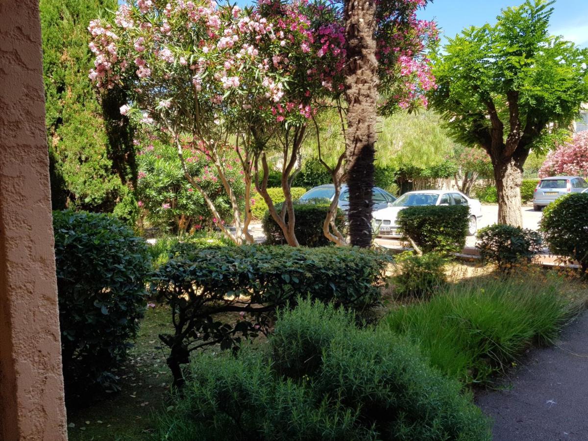 Studio Confortable Au Calme Proche Du Port Et De La Plage Grande Terrasse Et Parking Residence Le Grand Large سانت-ماندرييه-سور-مير المظهر الخارجي الصورة